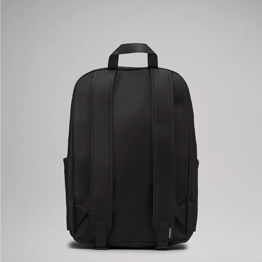 Lululemon Everywhere Backpack NWT
